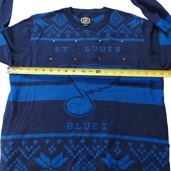 St Louis Blues NHL lighted sweater officially licensed - Picture 4 of 5